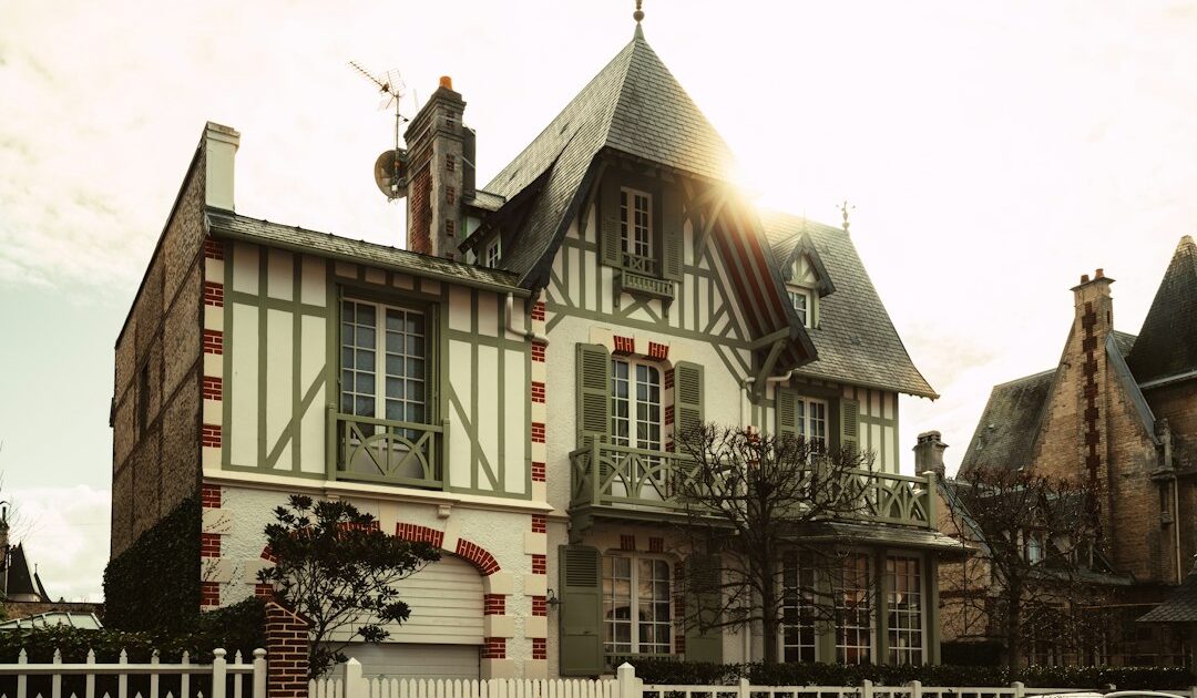 Entre l’immobilier traditionnel et le luxe : avec Laforêt Collection, le réseau d’agences part à la conquête de l’immobilier premium