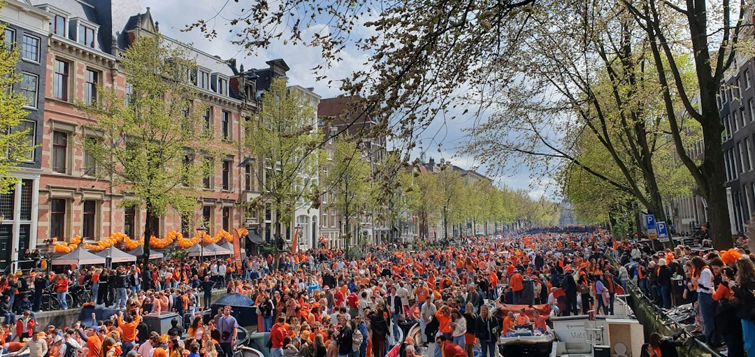 Manifestation du 24 octobre, panne Orange : pourquoi Bitchat est top 1 des applications téléchargées en France