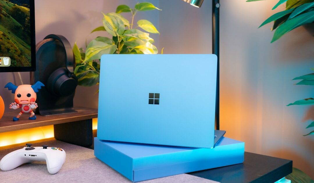 Boulanger retire 100 € au Surface Laptop 8, le PC portable sous Snapdragon X2 Plus de Microsoft